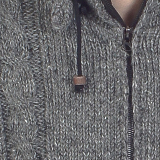 Wolljacke mit Zopfmuster Cable